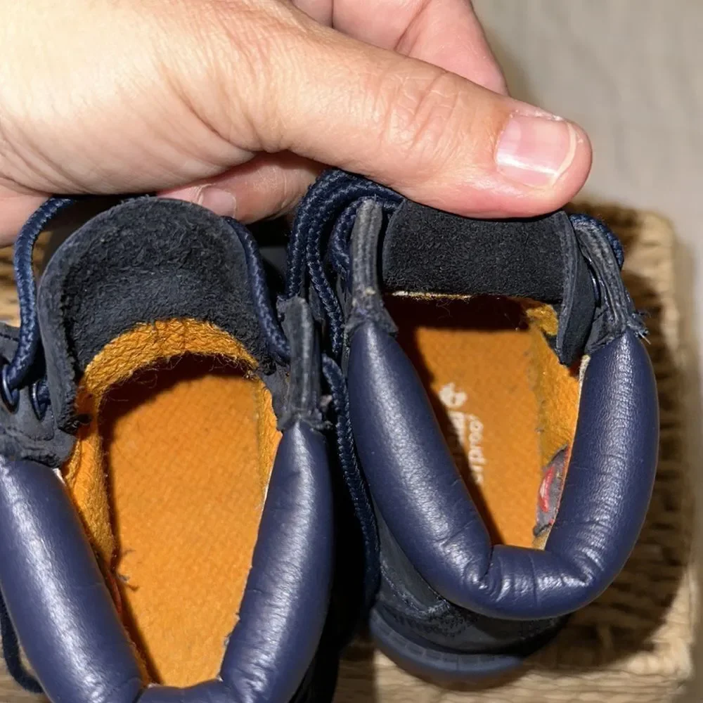 Timberland US7/EU 23.5 Classic Primaloft 200 gram Boot Toddler Navy Leather